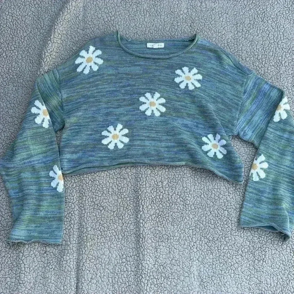 LA hearts Daisy Chain sweater - Picture 5 of 8